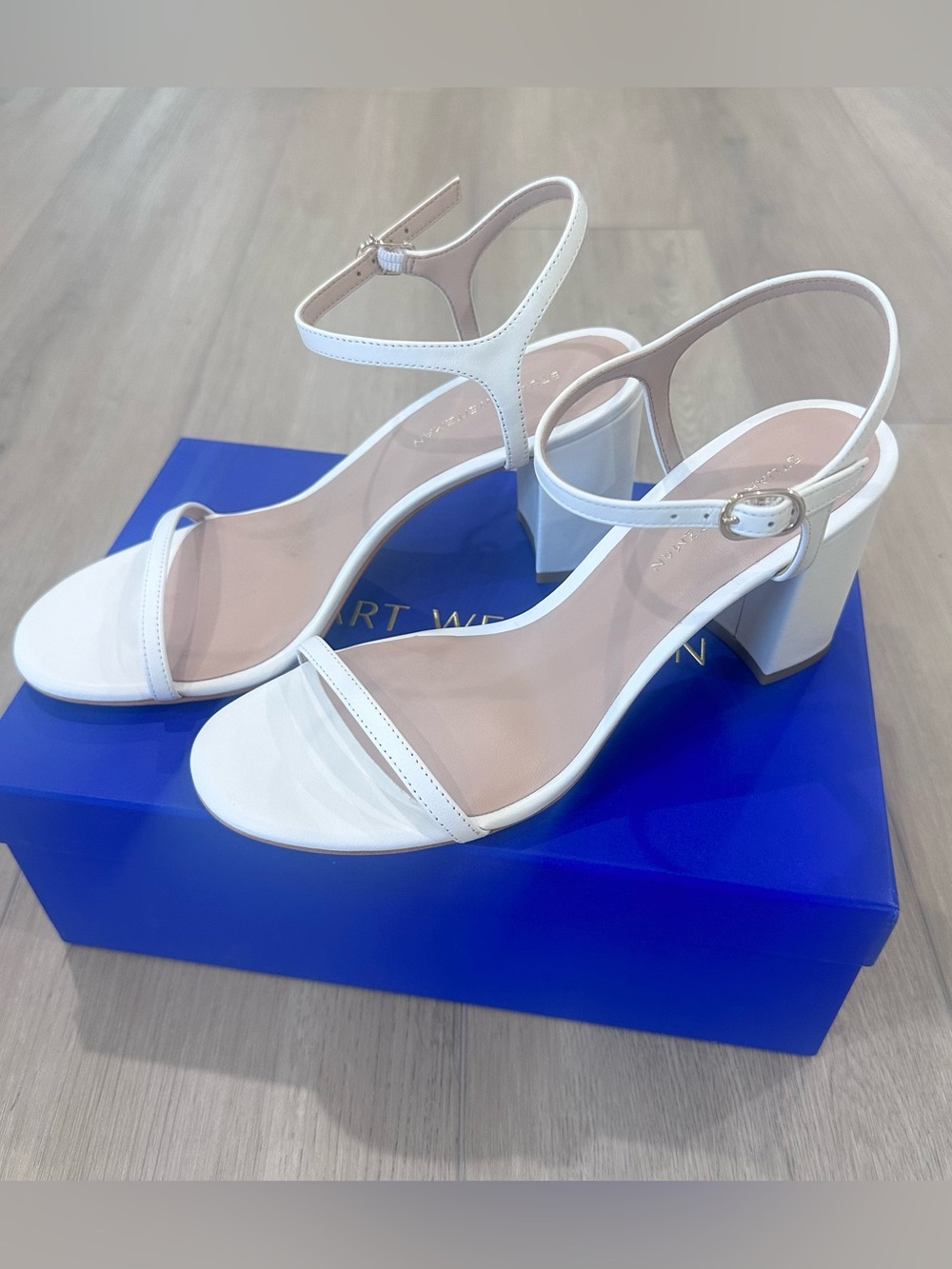NIB STUART WEITZMAN jones block sandal heels white size 37.5 US 7